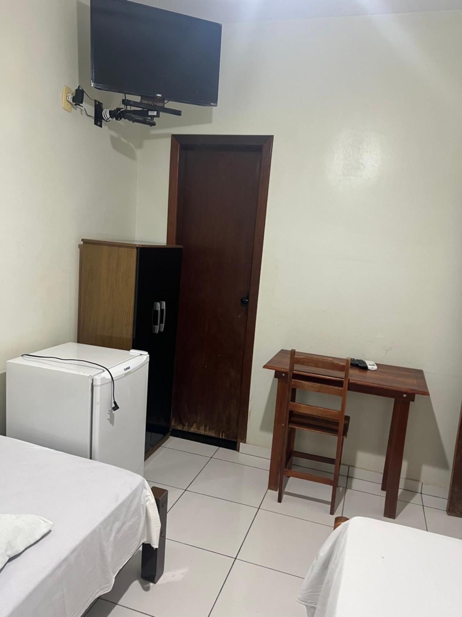 Brilhante Hotel Itacarambi 外观 照片